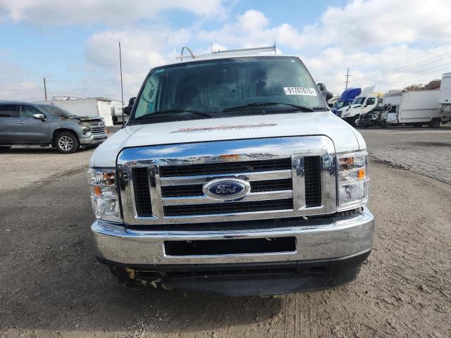 Ford Econoline E350 Super Duty Cutaway Van Image 7