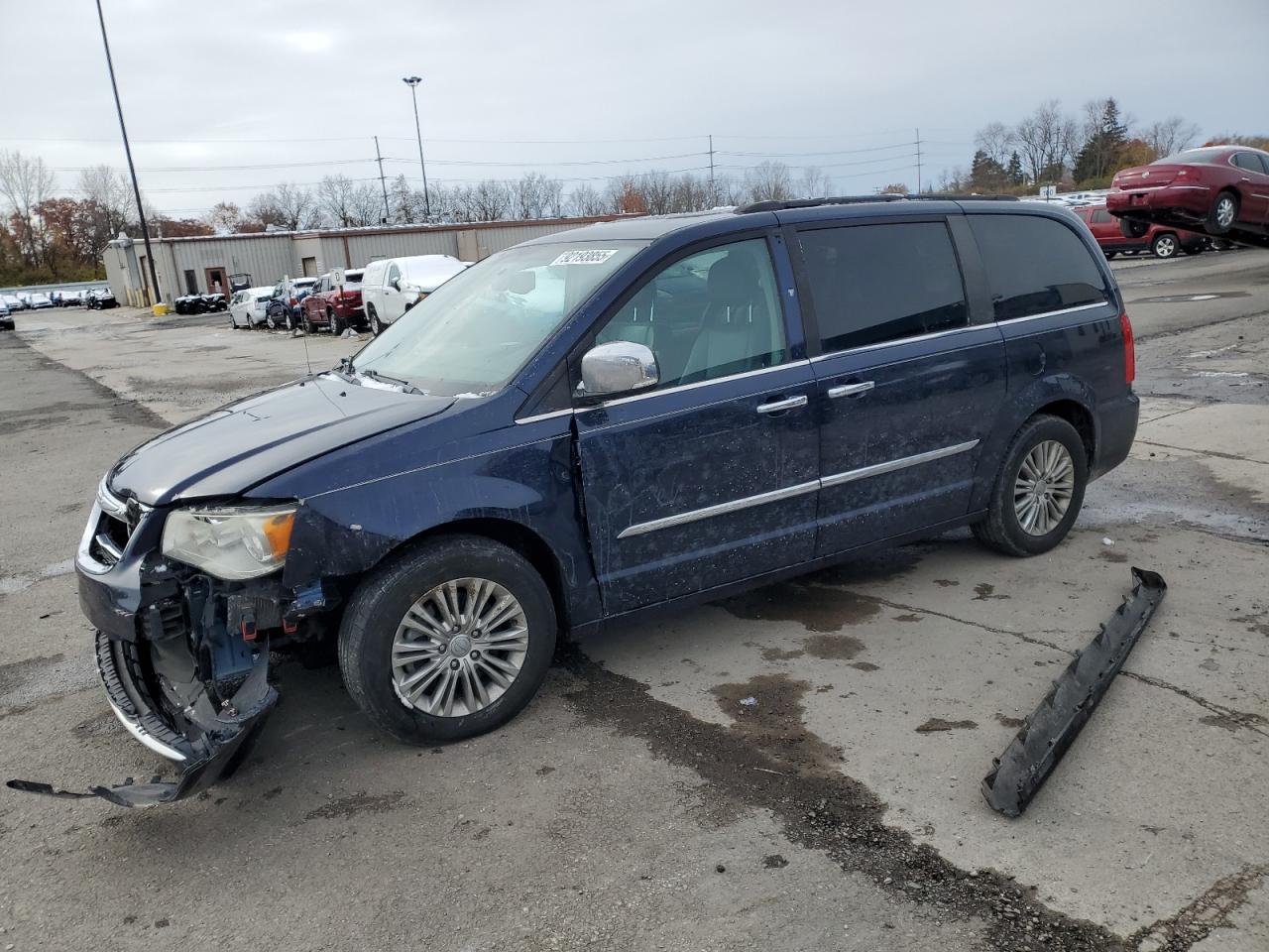 Chrysler Minivan Touring L Image 1