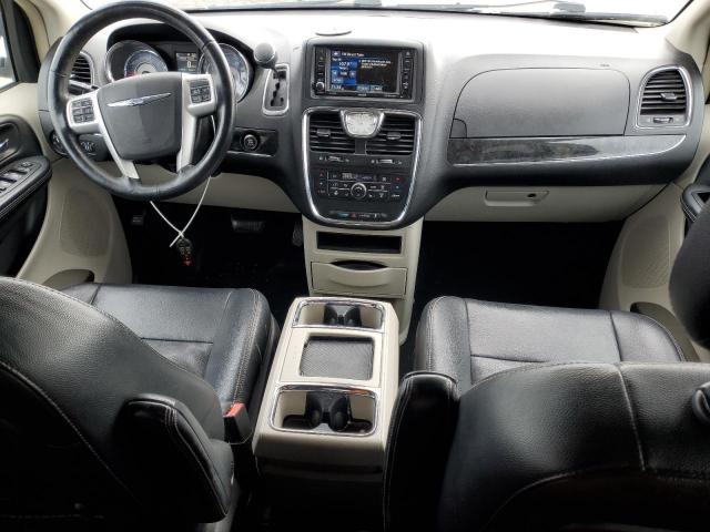 Chrysler Minivan Touring L Image 7