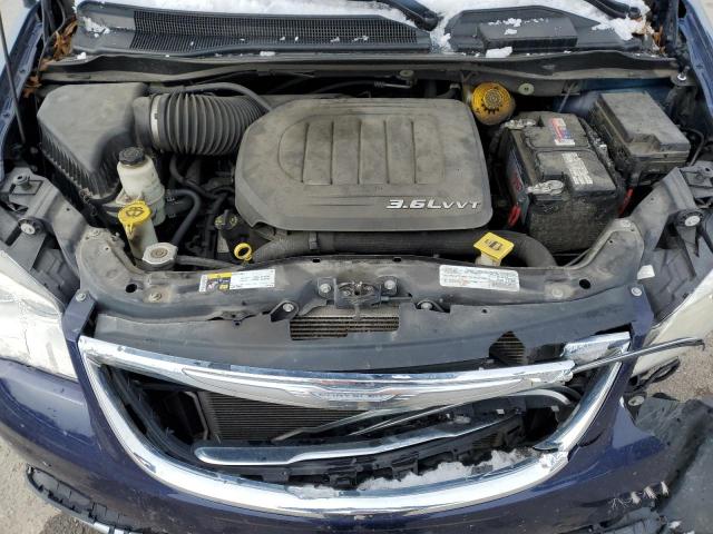 Chrysler Minivan Touring L Image 10