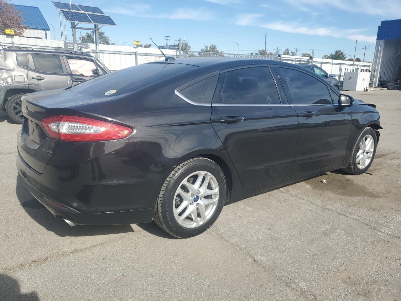 Ford Fusion Se Image 11