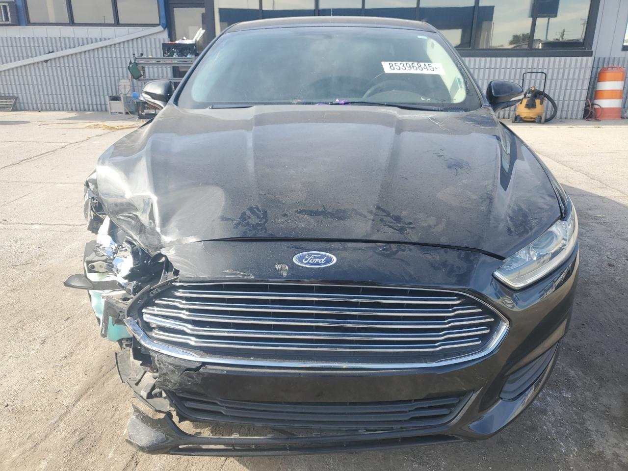 Ford Fusion Se Image 6