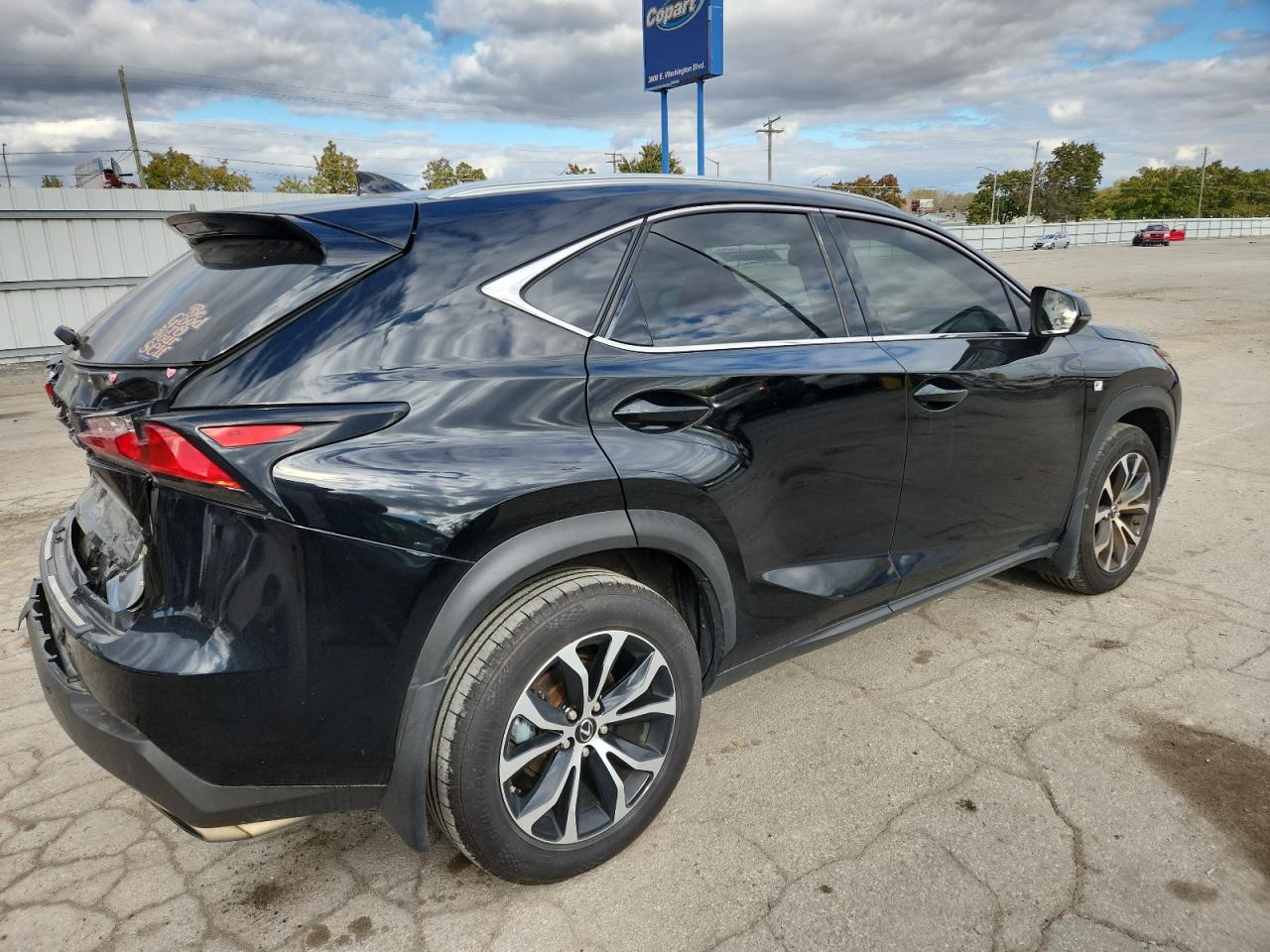 Lexus NX 200t Base Image 11