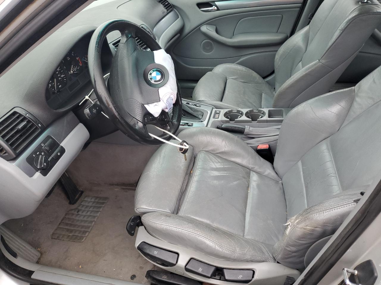 BMW 3 Series I Image 8