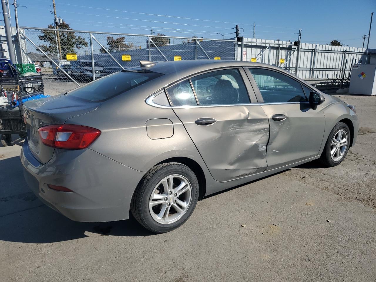 Chevrolet Cruze Lt Image 4