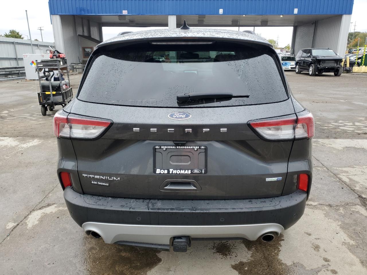 Ford Escape Titanium Image 4