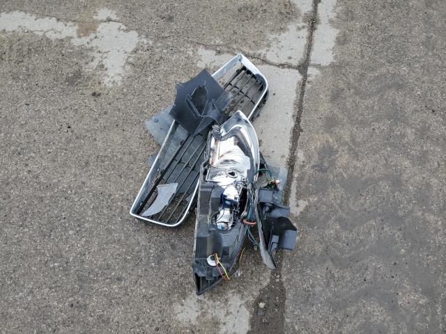 Ford Escape Titanium Image 12