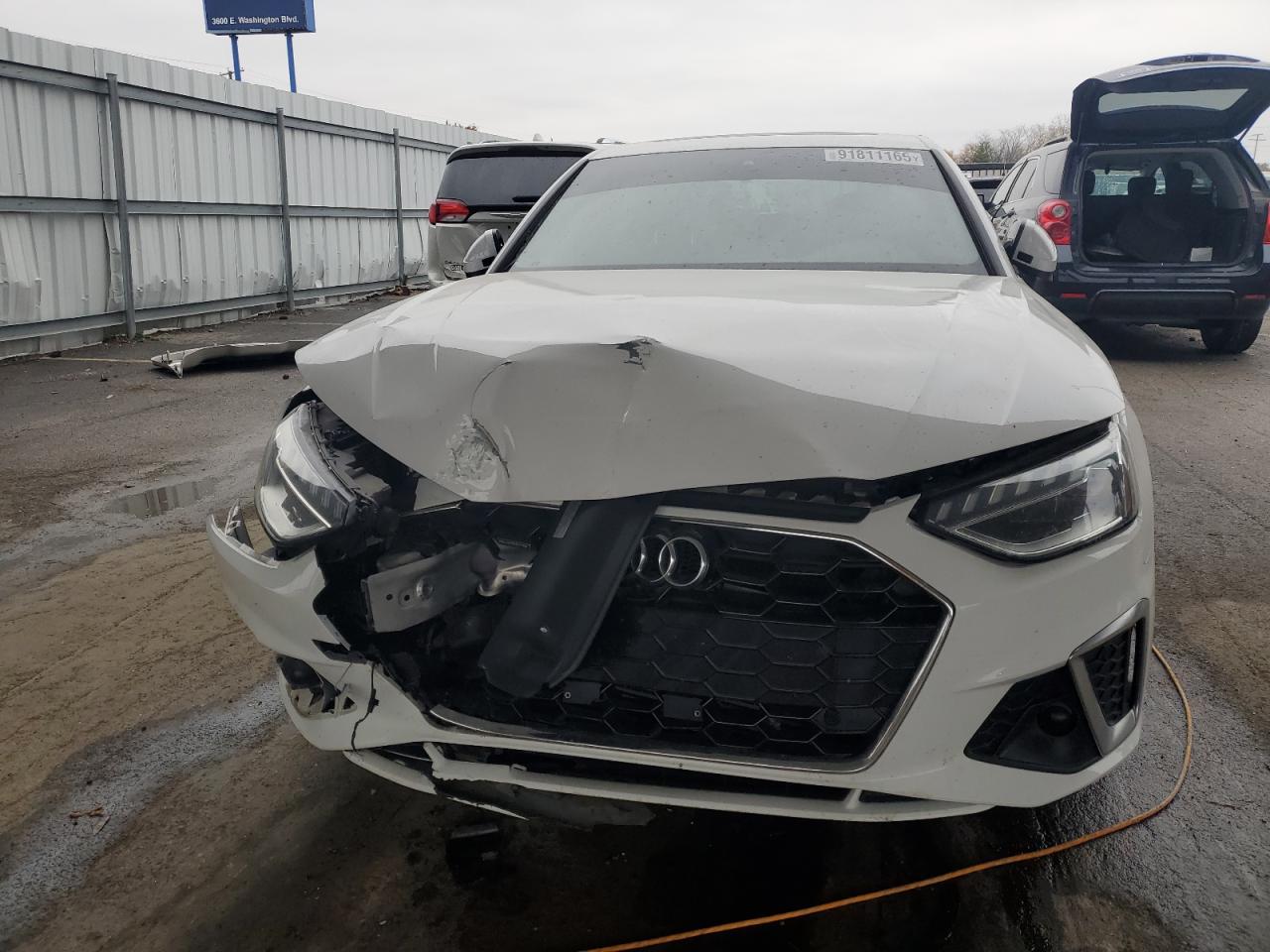 Audi A4 Premium Plus 45 Image 3