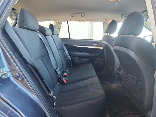 Subaru Outback 2.5i Image 11