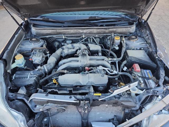 Subaru Outback 2.5i Image 6