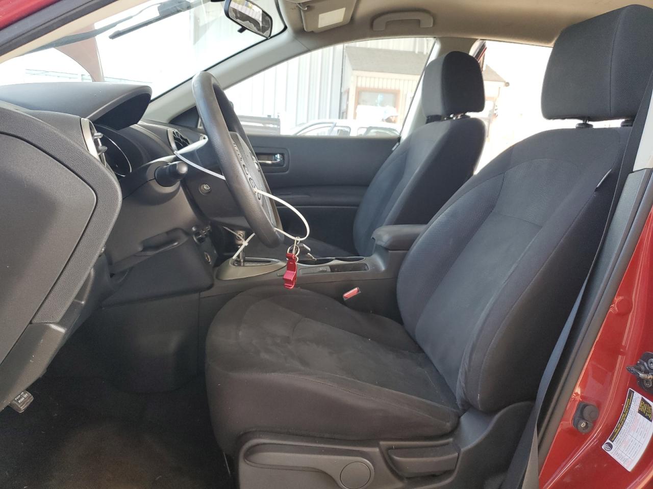 Nissan Rogue S Image 7