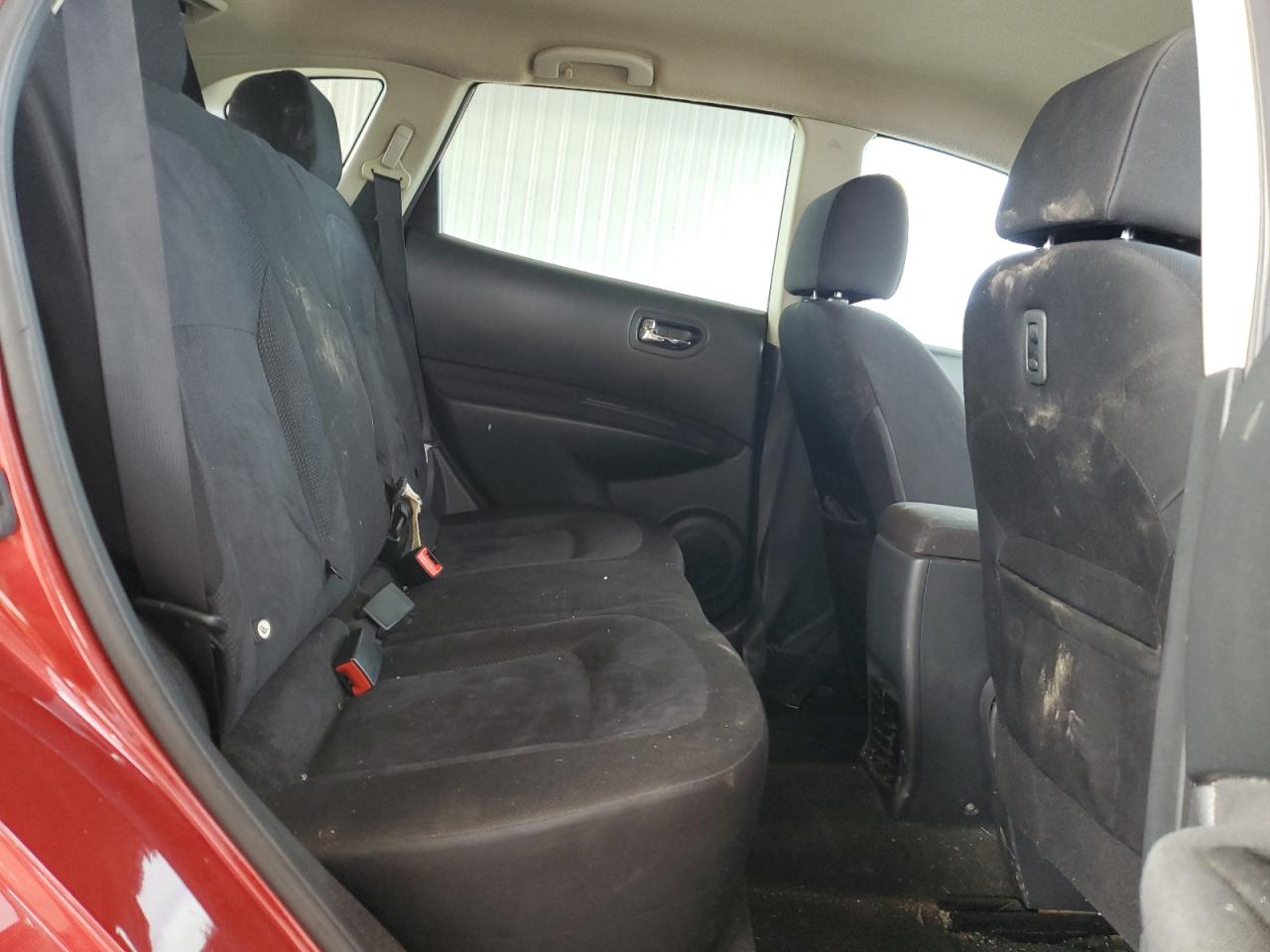 Nissan Rogue S Image 9