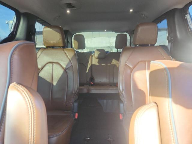 Chrysler Pacifica Limited Image 9