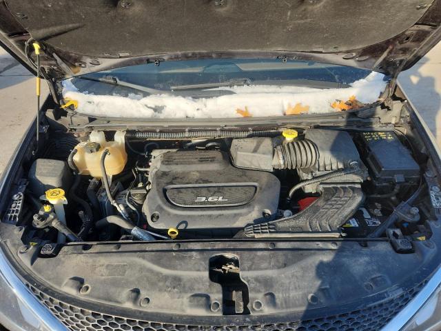 Chrysler Pacifica Limited Image 8