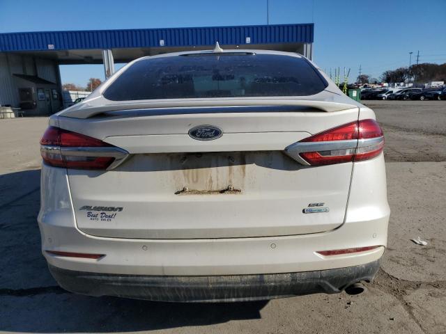 Ford Fusion Se Image 6