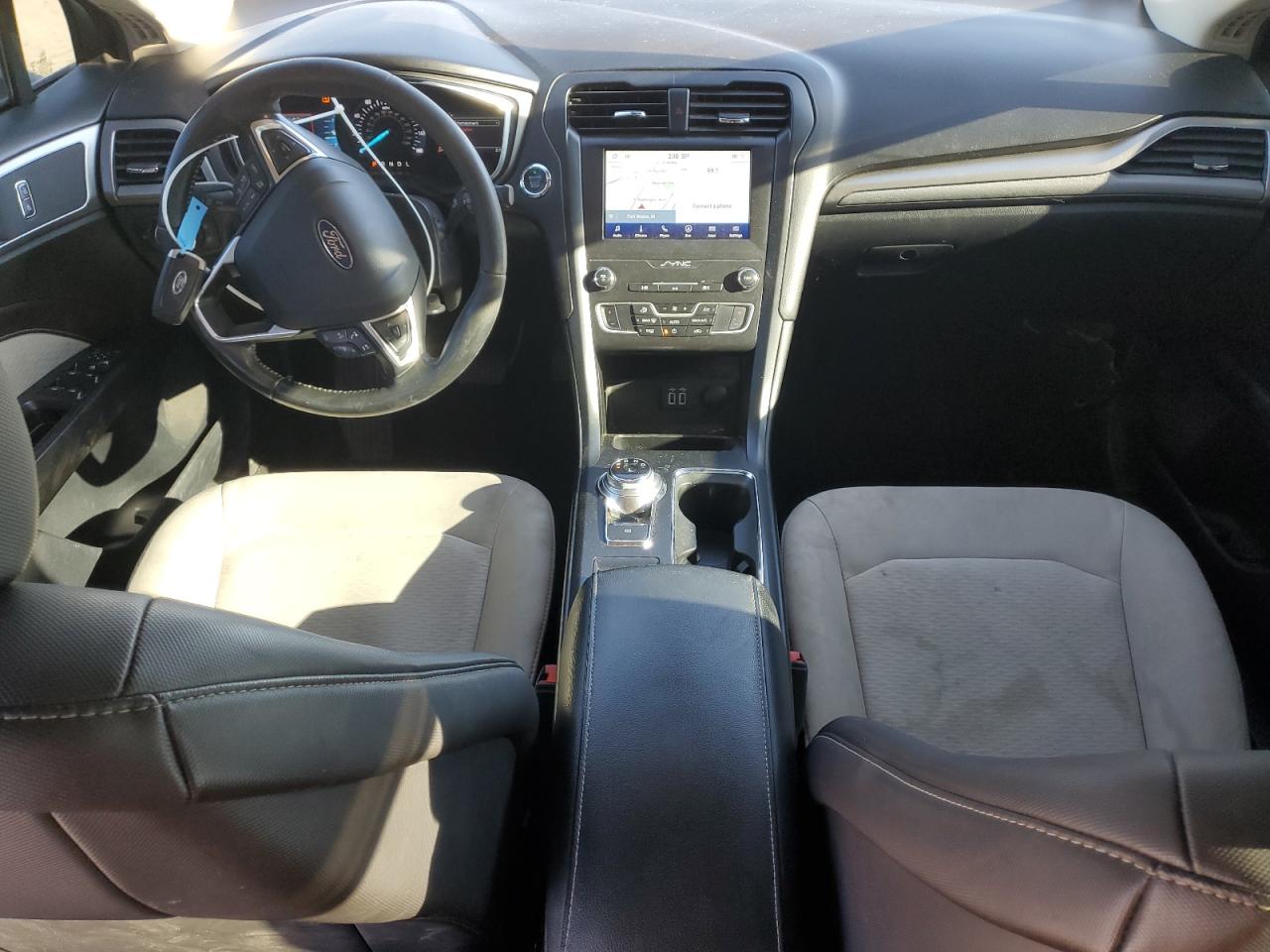 Ford Fusion Se Image 11