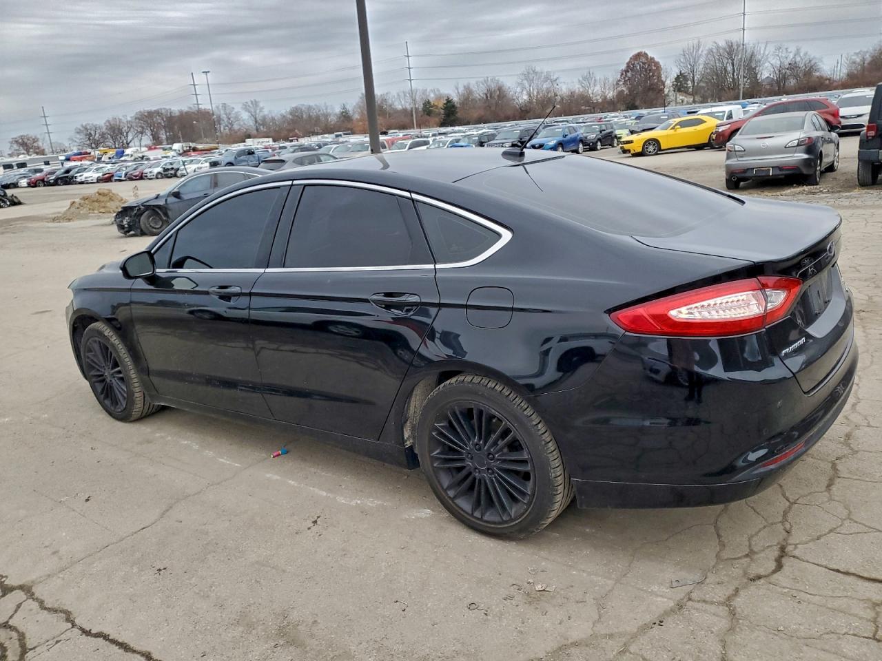 Ford Fusion Se Image 2
