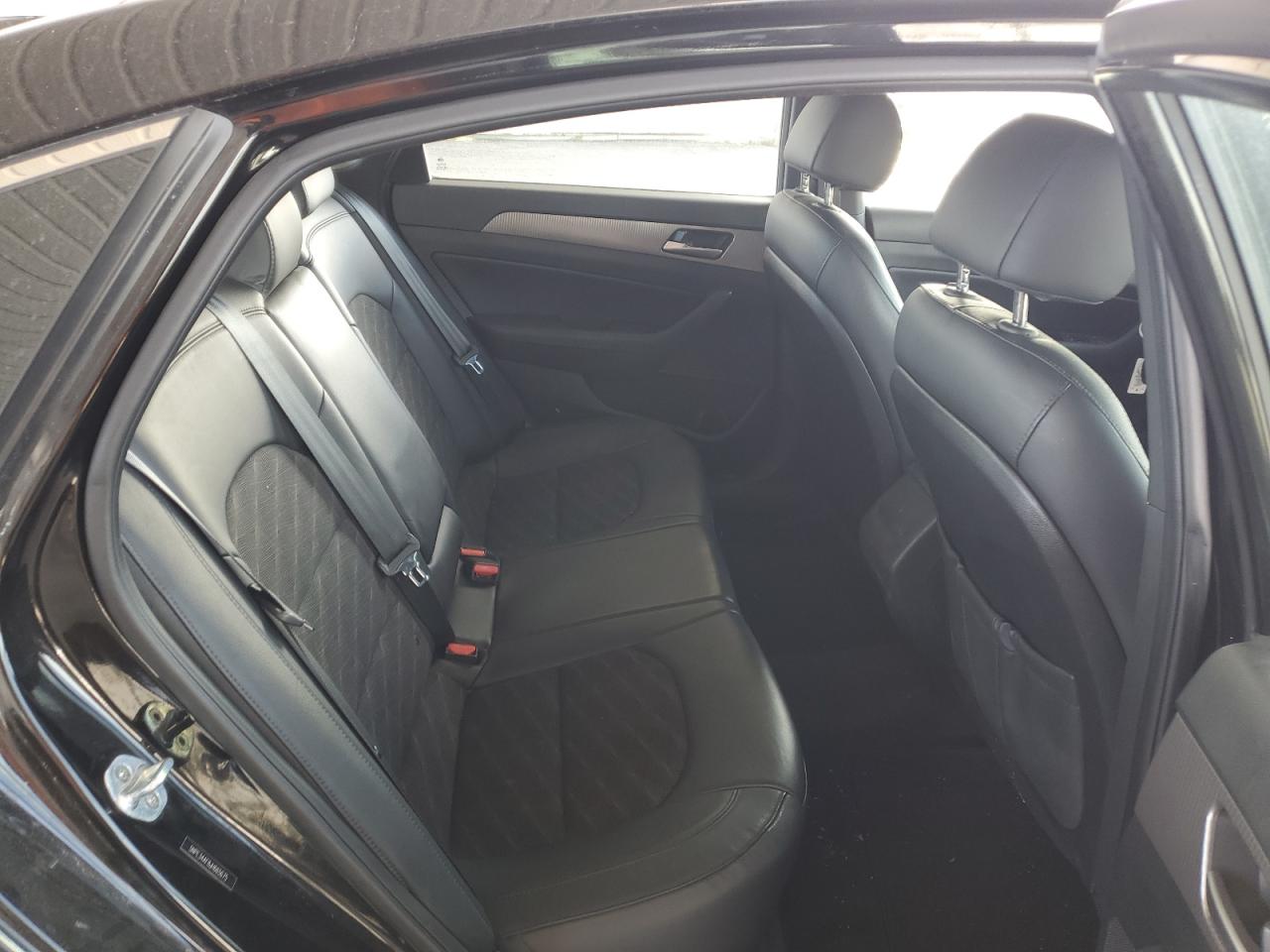 Hyundai SONATA Sport Image 2