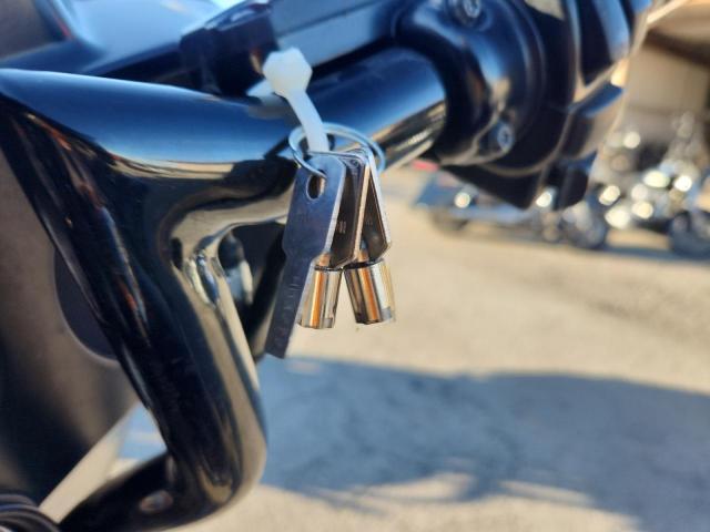 Harley-Davidson Fl Street Glide Image 8