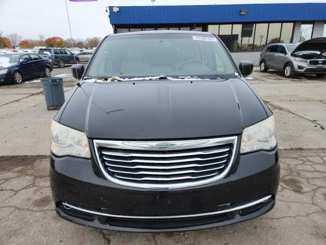 Chrysler Minivan Touring Image 9