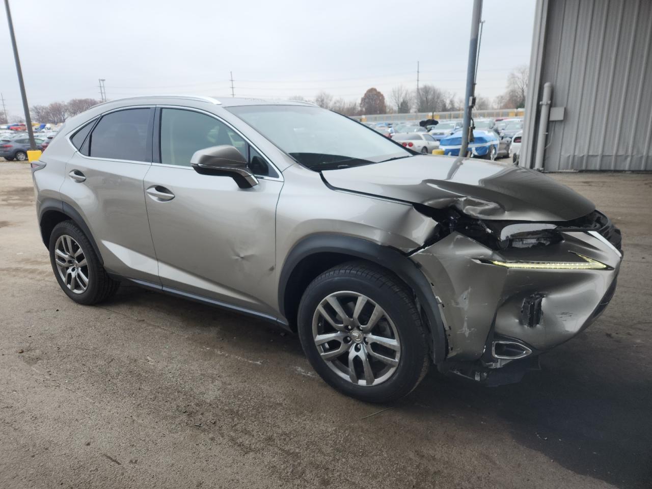 Lexus NX 200t Base Image 4