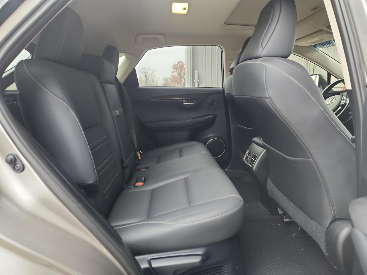 Lexus NX 200t Base Image 13