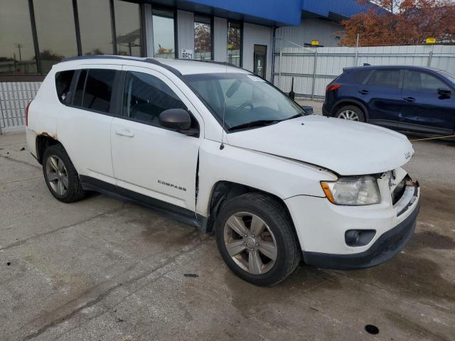 Jeep Compass Latitude Image 8
