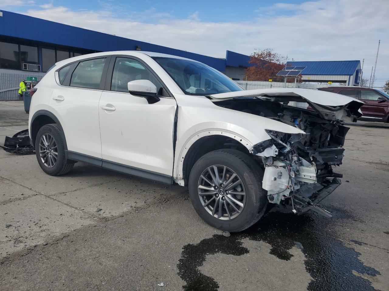 Mazda Cx Sport Image 4