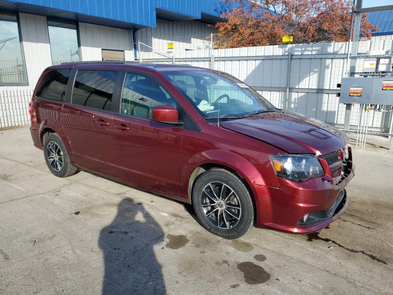 Dodge Caravan Gt Image 2