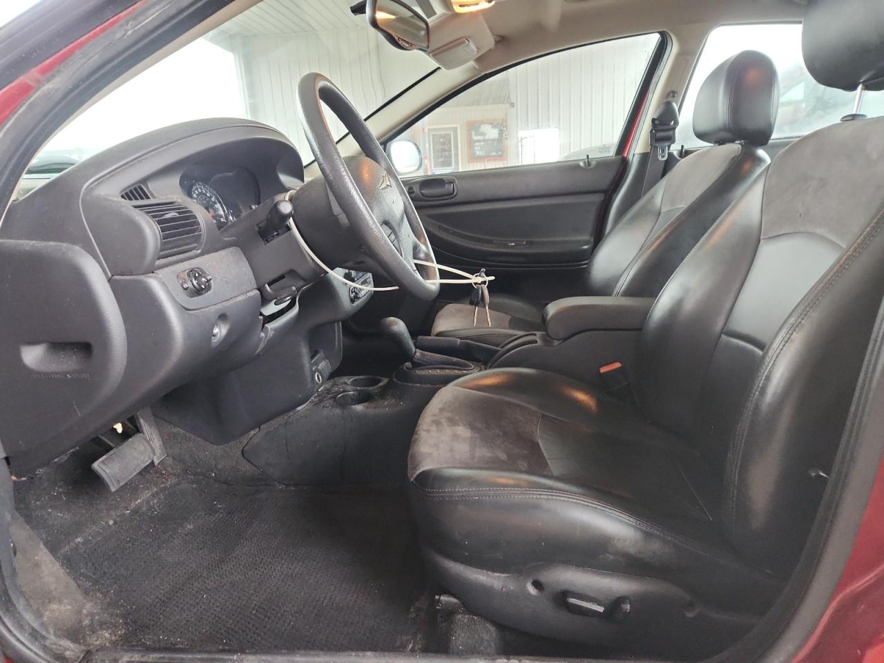 Chrysler Sebring Image 3