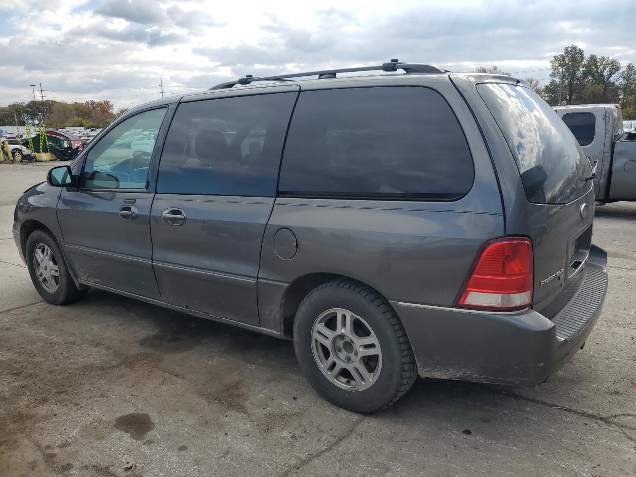 Ford Freestar Sel Image 2