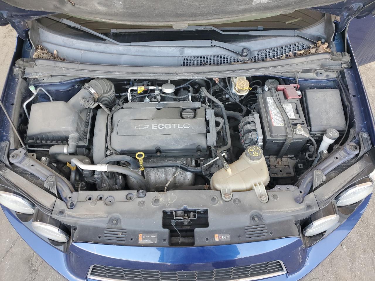 Chevrolet Sonic Lt Image 12