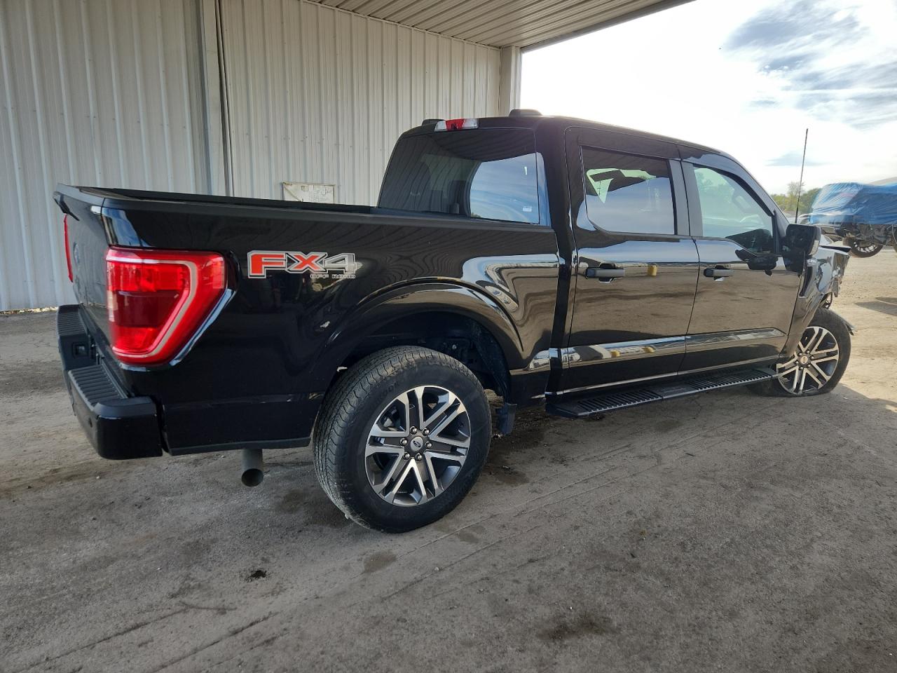 Ford F-150 Supercrew Image 4