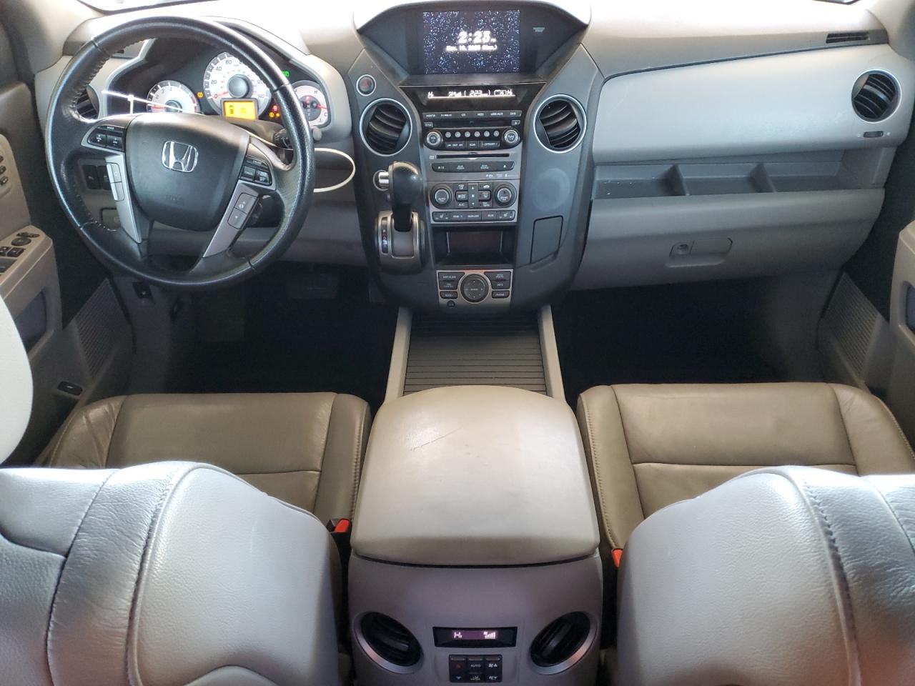 Honda Pilot Touring Image 6