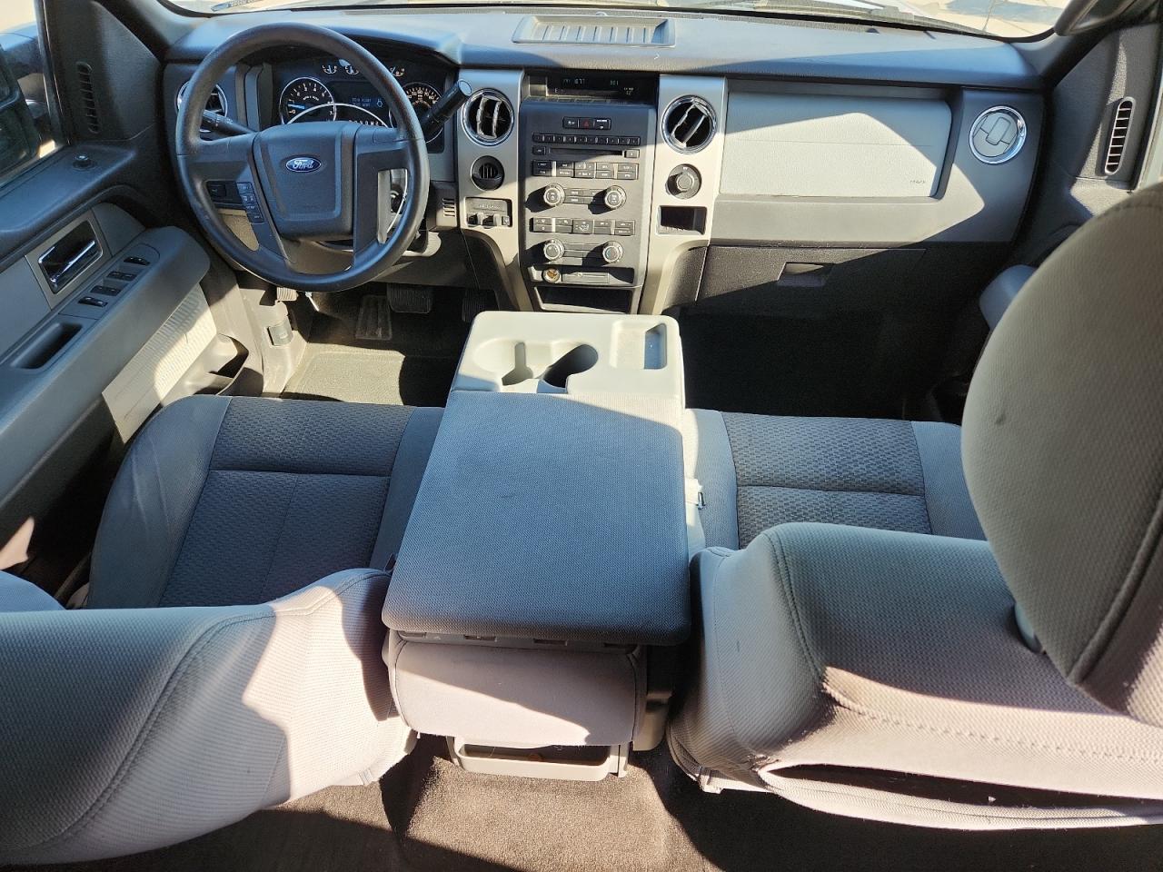 Ford F-150 Supercrew Image 6