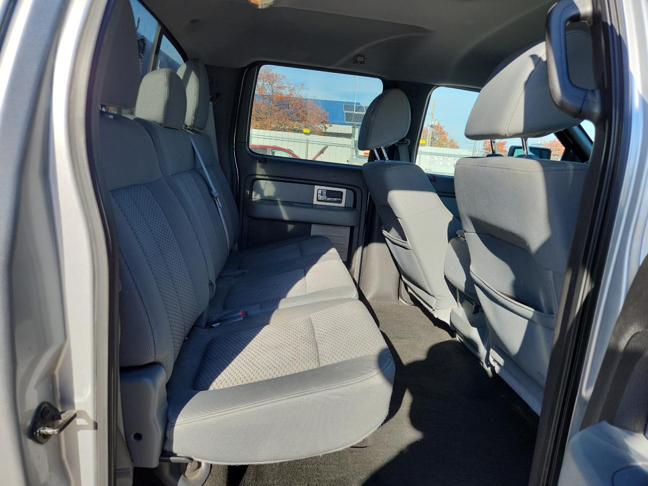 Ford F-150 Supercrew Image 7