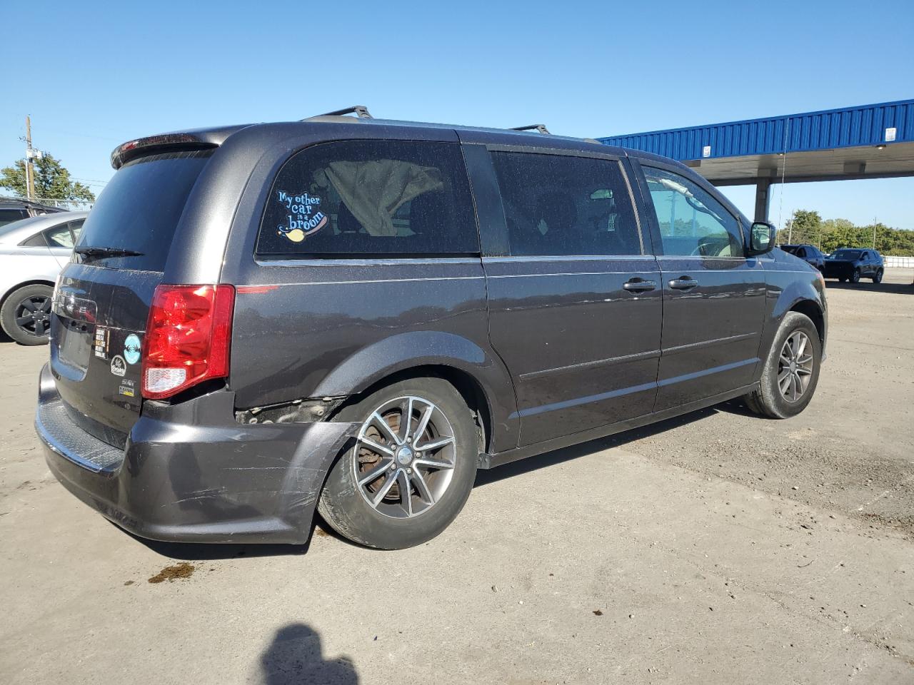 Dodge Caravan Sxt Image 2