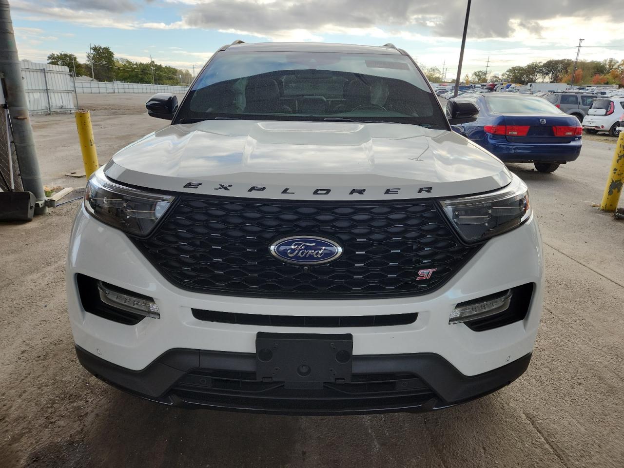 Ford Explorer St Image 9