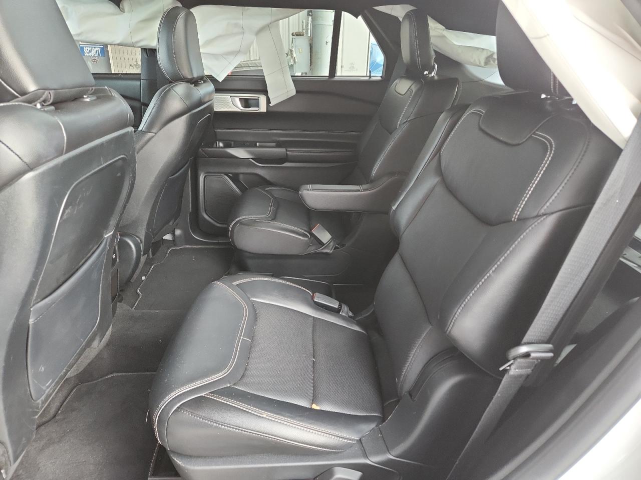 Ford Explorer St Image 10