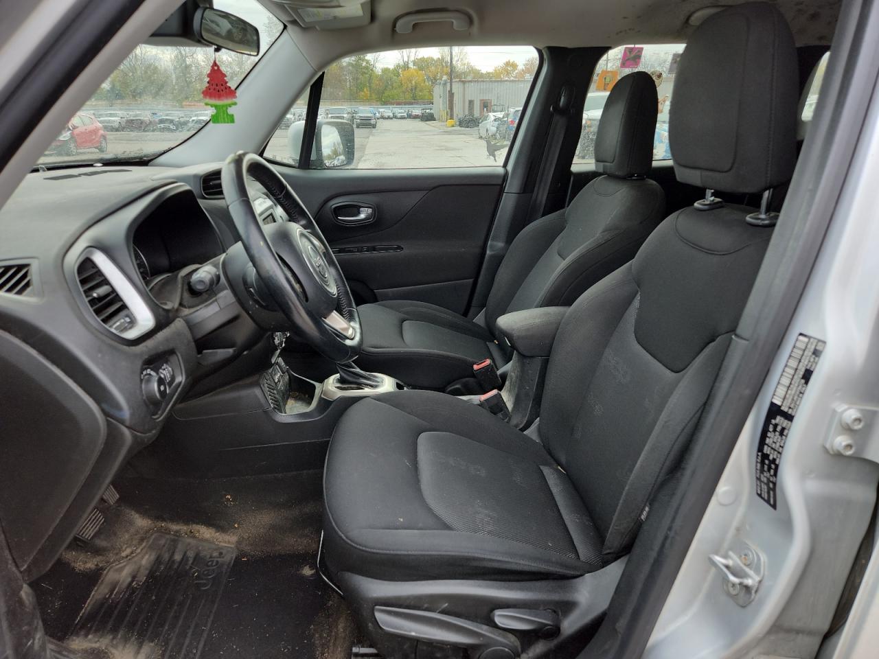 Jeep Renegade Latitude Image 7