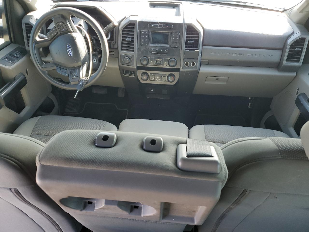 Ford F-250 Super Duty Image 9