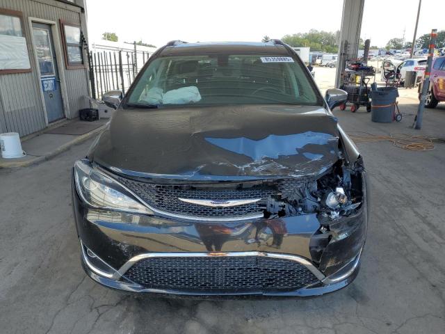 Chrysler Pacifica Limited Image 8