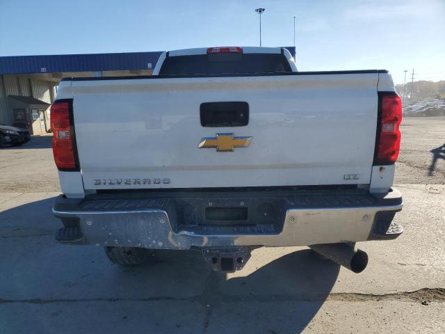 Chevrolet Silverado K2500 Heavy Duty Ltz Image 12
