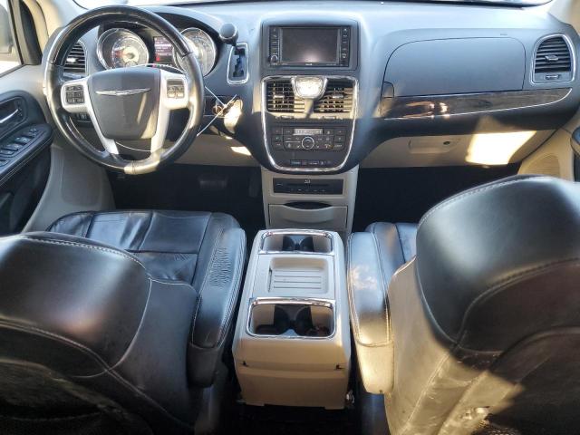 Chrysler Minivan Limited Platinum Image 8