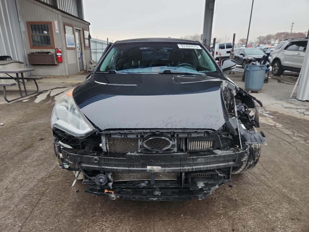 Hyundai VELOSTER Turbo Image 10