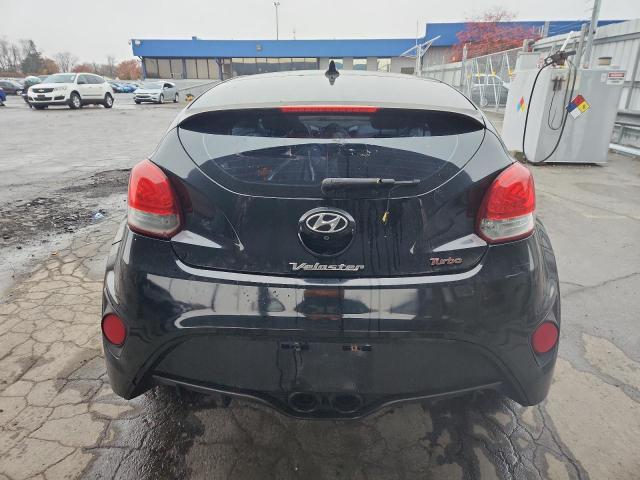 Hyundai VELOSTER Turbo Image 2