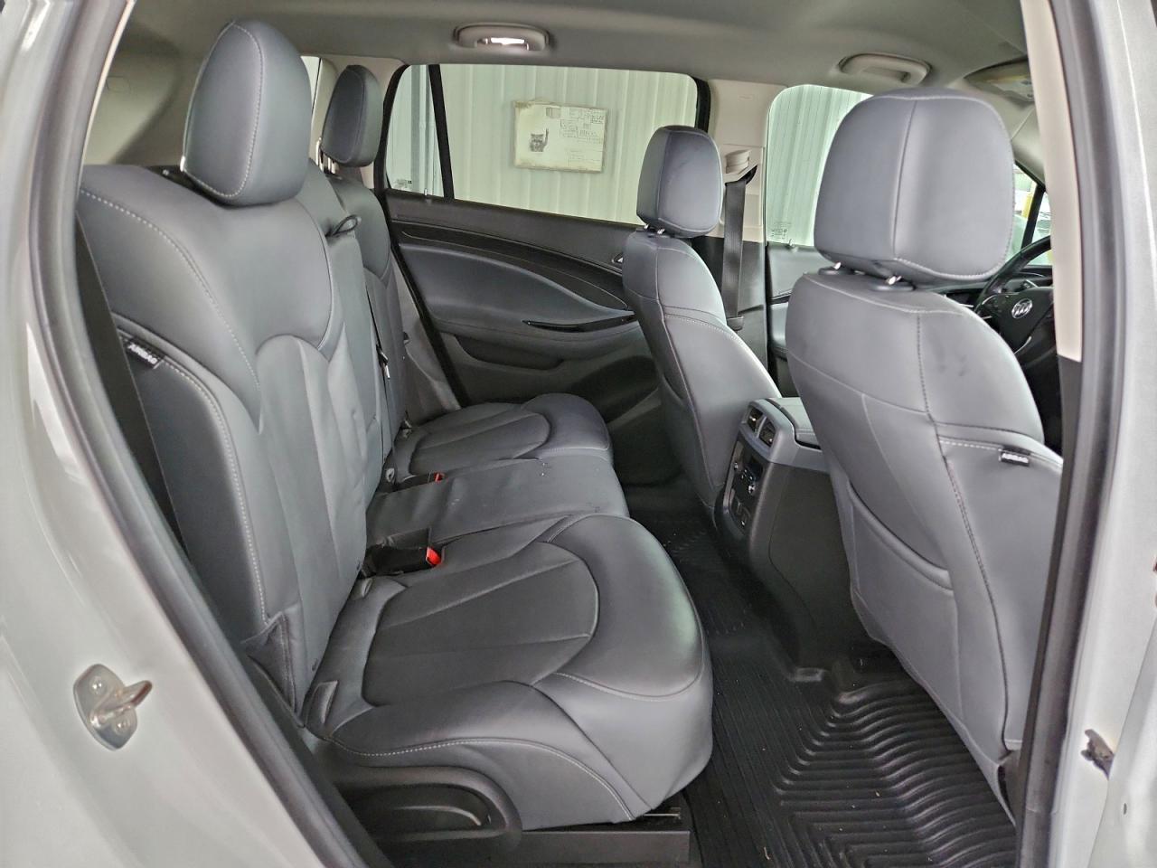 Buick Envision Essence Image 10