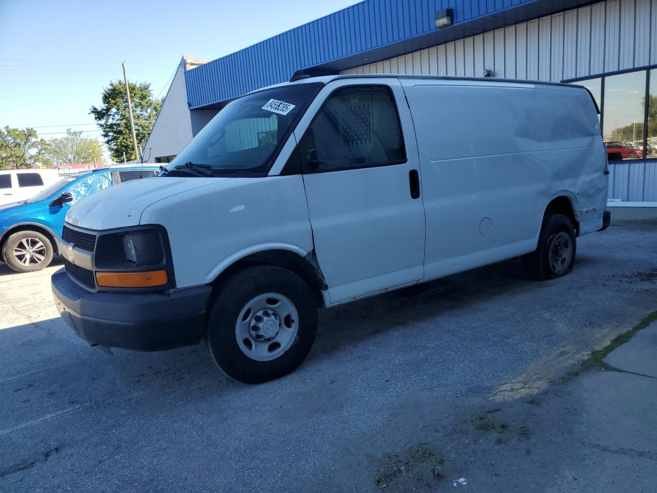 Chevrolet Express Image 1