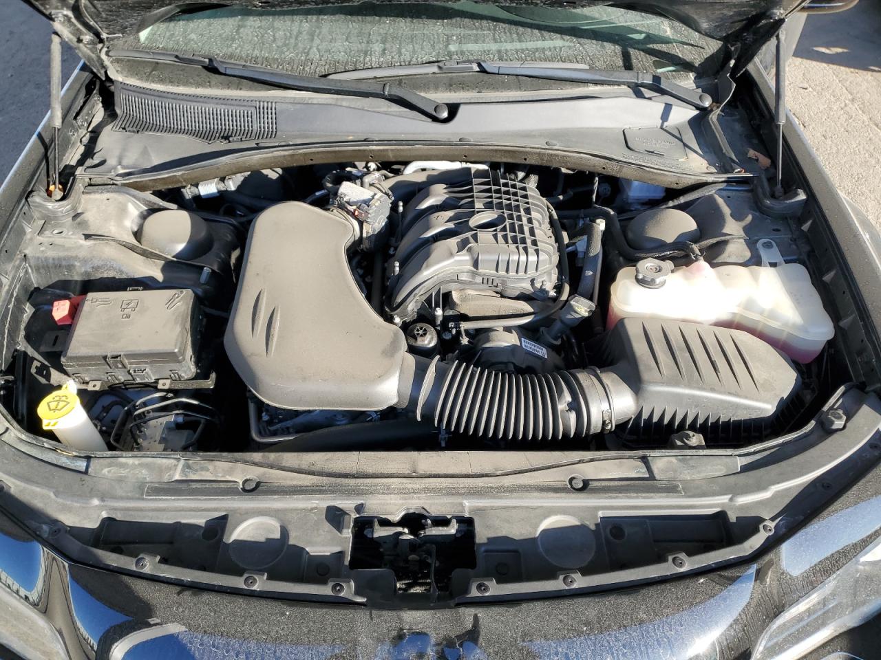 Chrysler 300 Touring Image 12