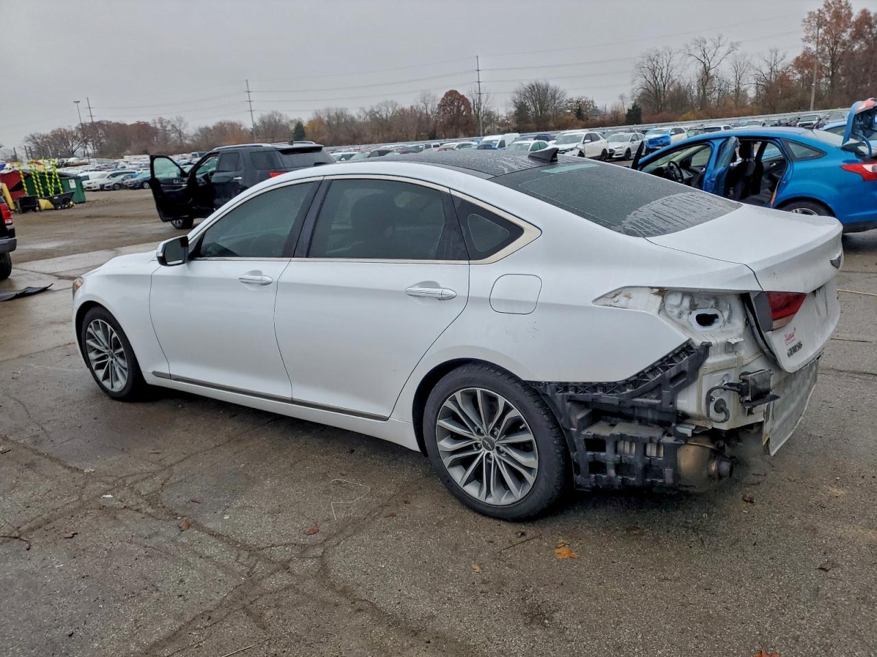 Hyundai Genesis 3.8l Image 2